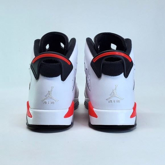 Air Jordan Retro 6 - Picture 4 of 11